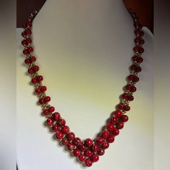Handmade Red Green Gold Beaded Necklace with holiday design 20.5 inches - Picture 1 of 4